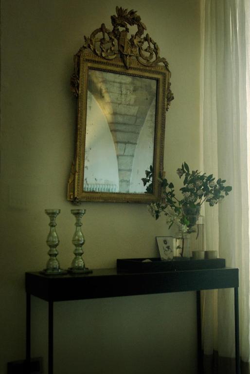 Monte Arena Bed & Breakfast Montaren-et-Saint-Mediers ภายนอก รูปภาพ